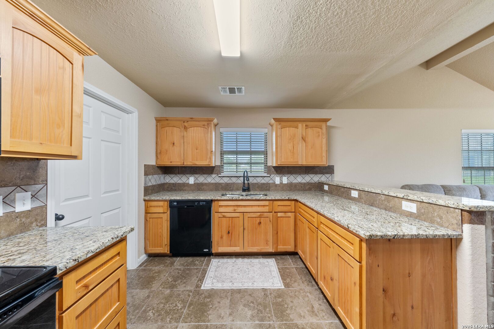 16371 Borregas Road Elmendorf TX 78112