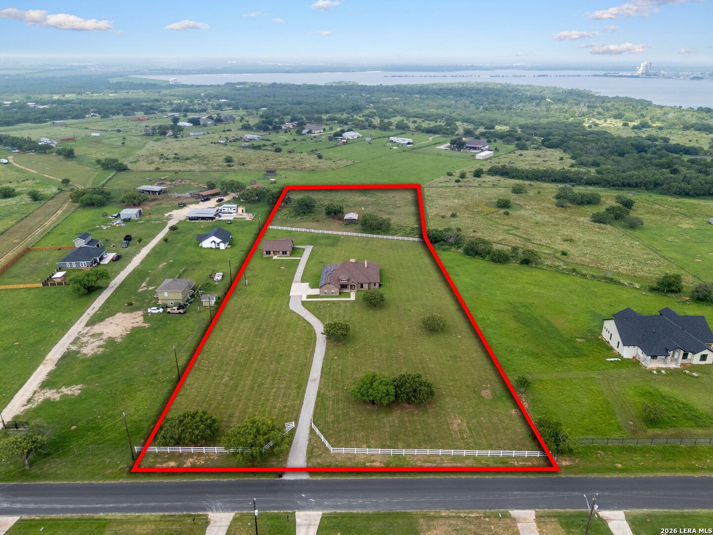 16371 Borregas Road Elmendorf TX 78112