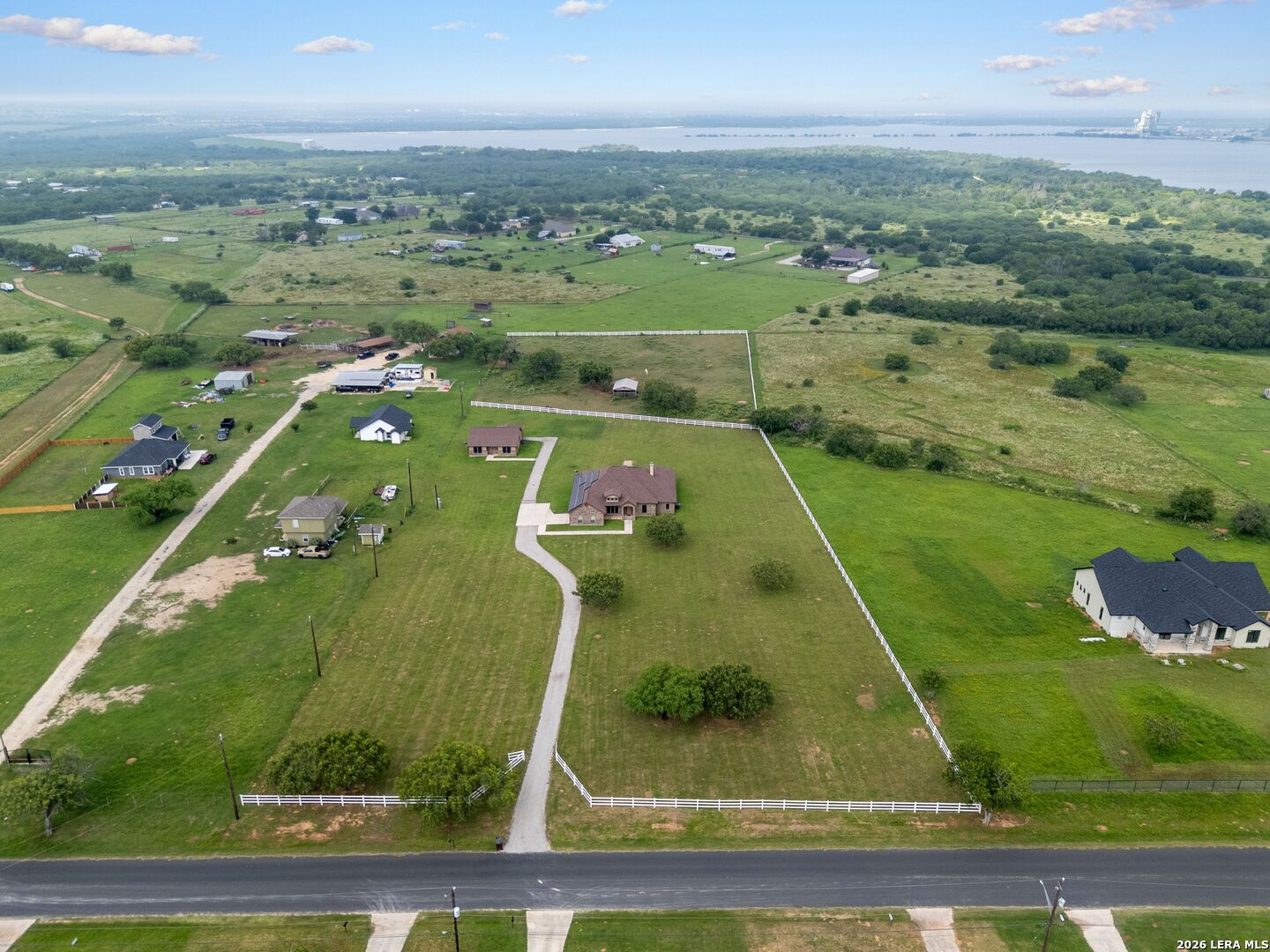 16371 Borregas Road Elmendorf TX 78112