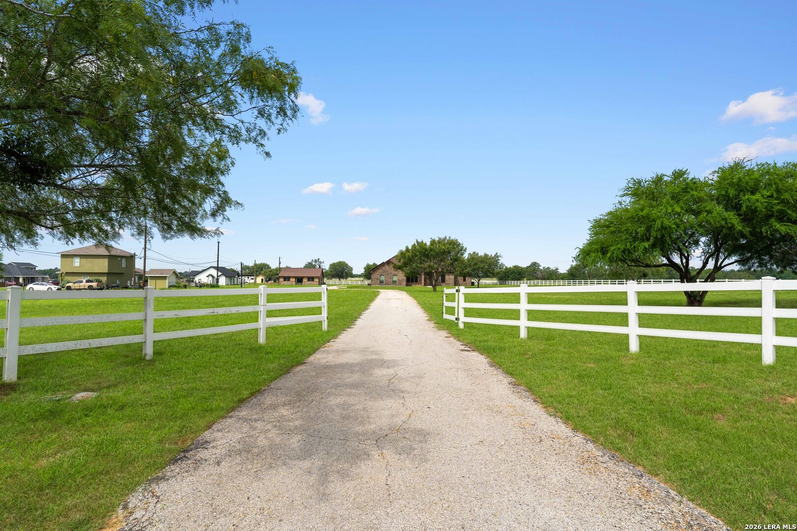 16371 Borregas Road Elmendorf TX 78112