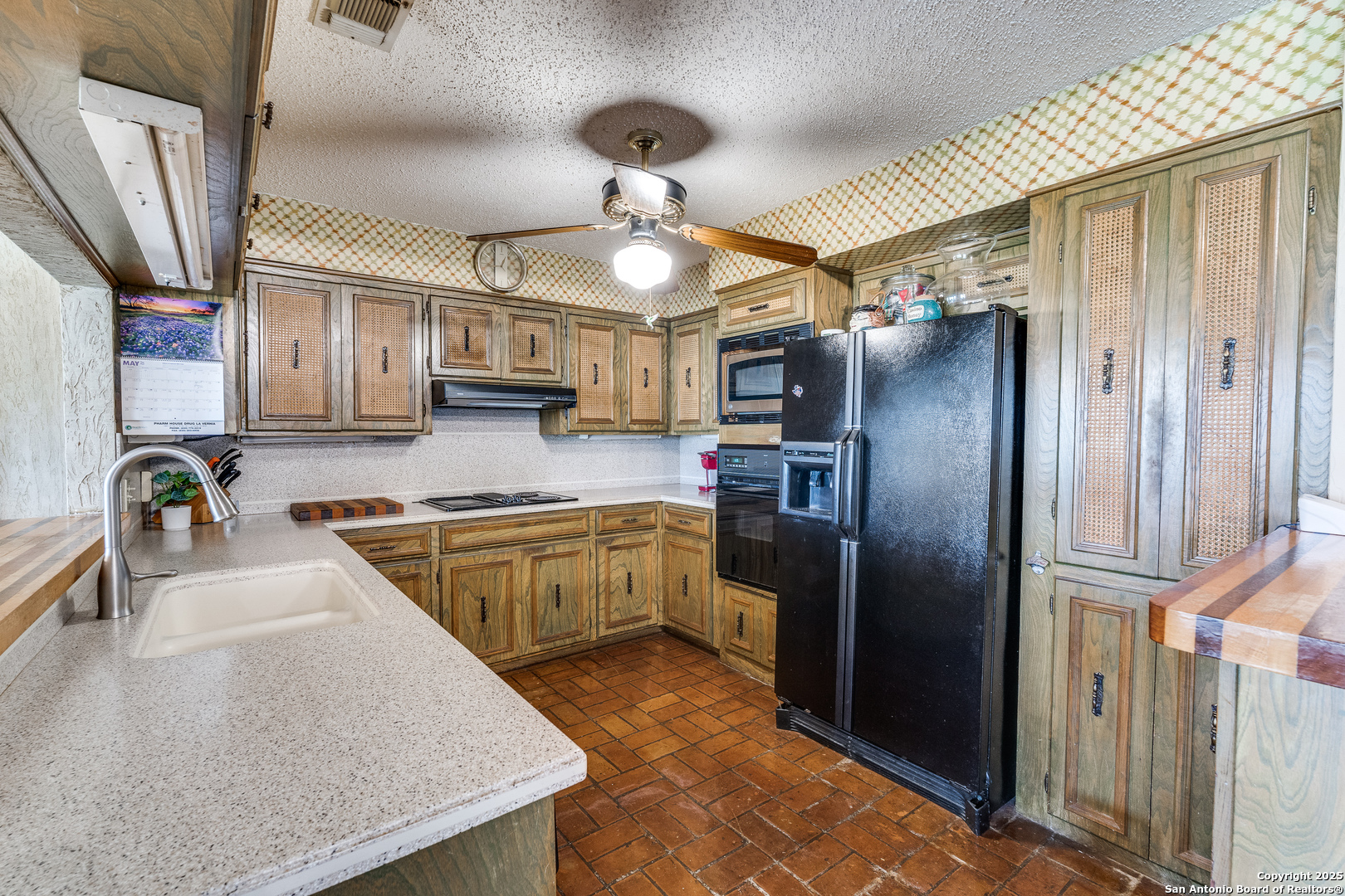 10745 Rosemar Lane Adkins TX 78101