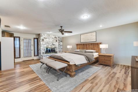 10745 Rosemar Lane Adkins TX 78101