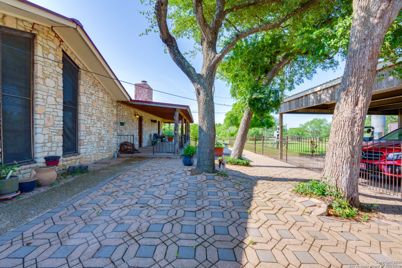 10745 Rosemar Lane Adkins TX 78101