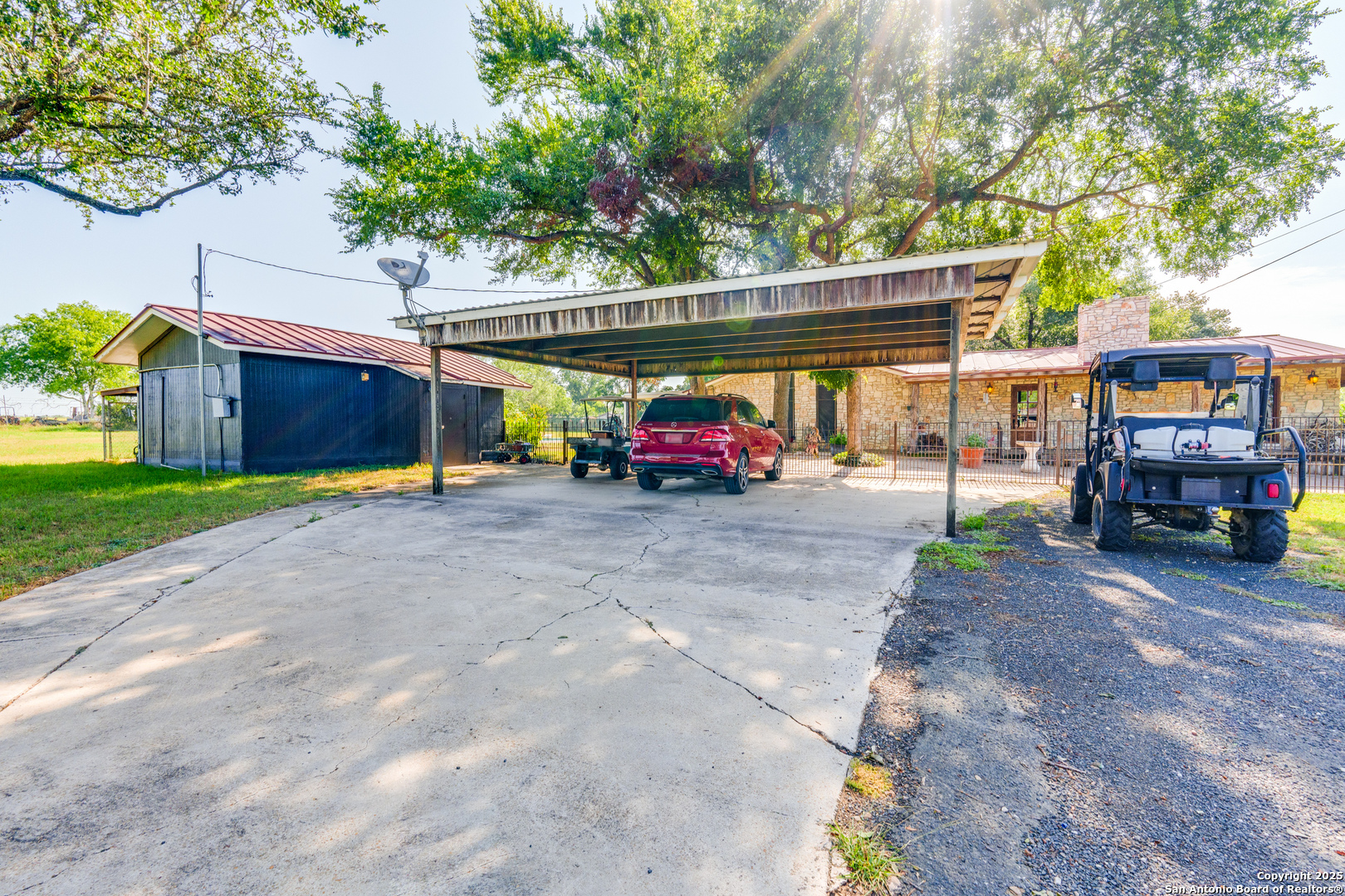 10745 Rosemar Lane Adkins TX 78101