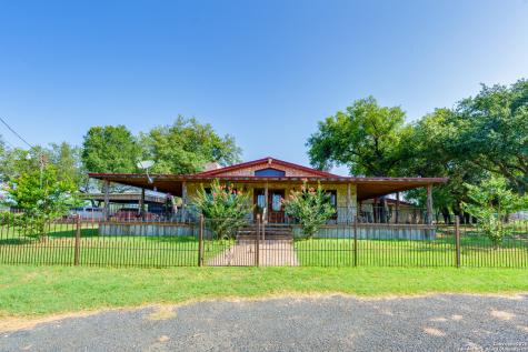 10745 Rosemar Lane Adkins TX 78101