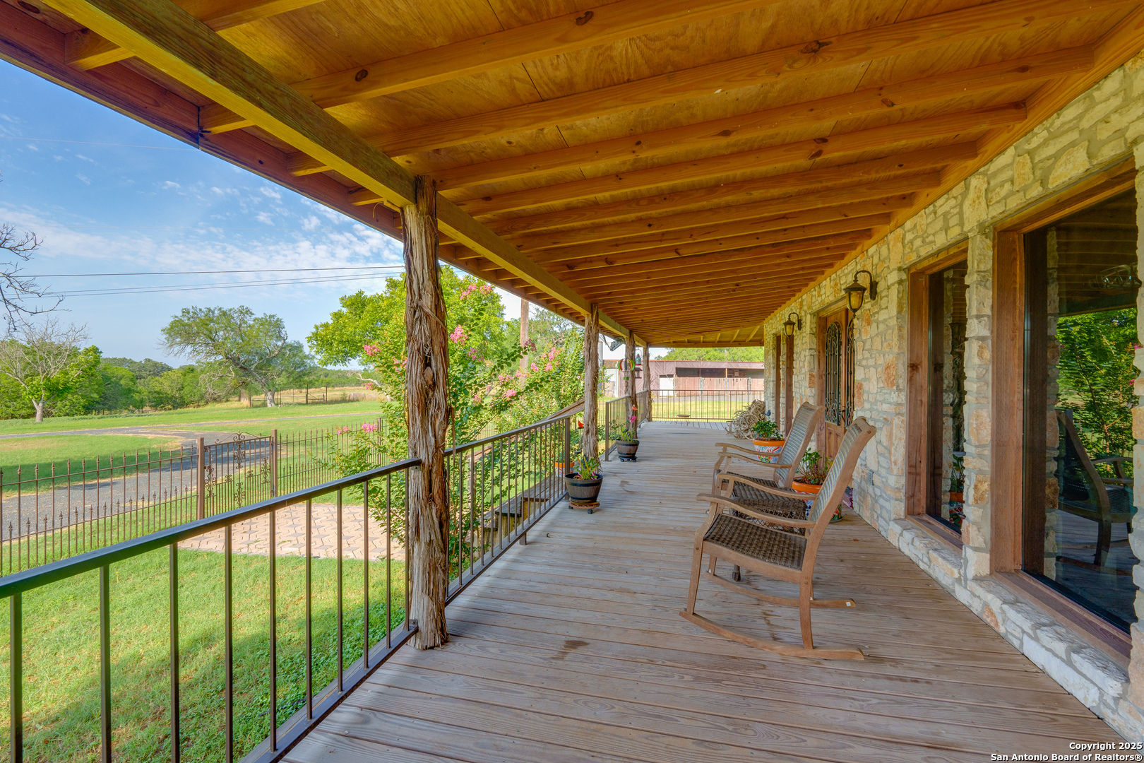 10745 Rosemar Lane Adkins TX 78101
