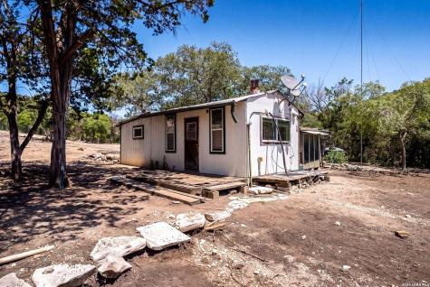 225 Arrowhead Lane Pipe Creek TX 78063