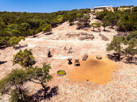 225 Arrowhead Lane Pipe Creek TX 78063