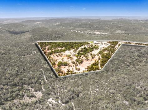 225 Arrowhead Lane Pipe Creek TX 78063