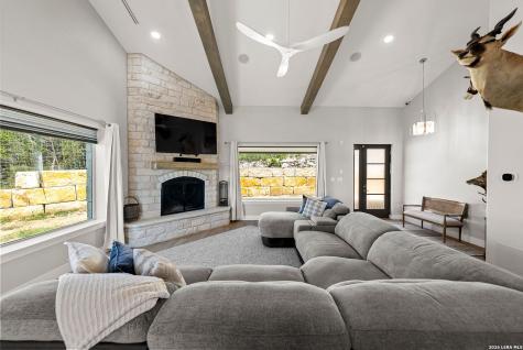 225 Arrowhead Lane Pipe Creek TX 78063