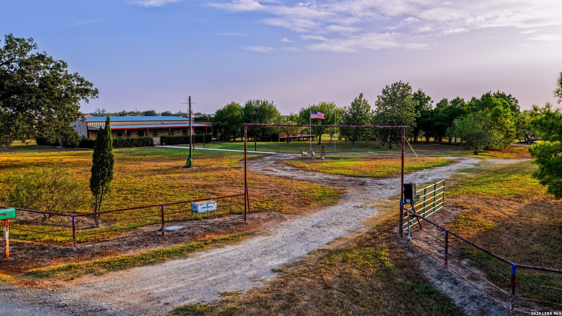331 County Road 423 Stockdale TX 78160
