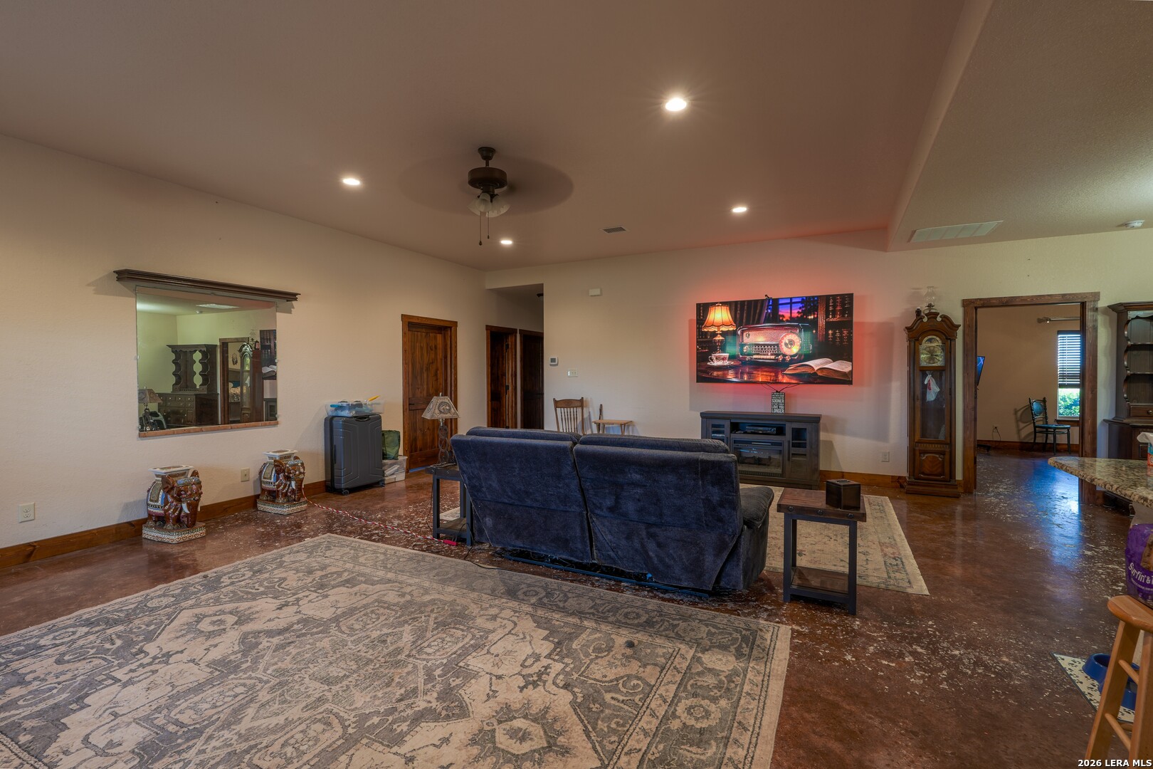 331 County Road 423 Stockdale TX 78160