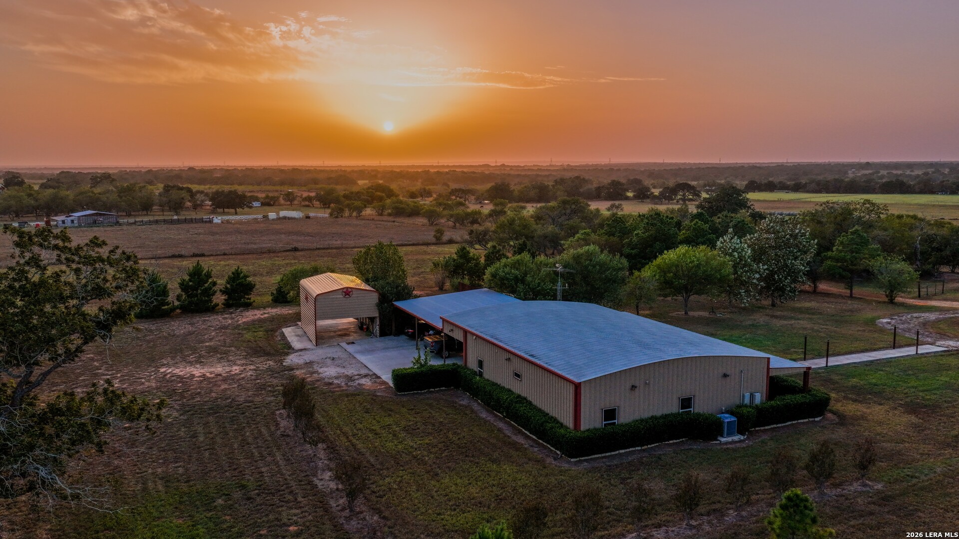 331 County Road 423 Stockdale TX 78160