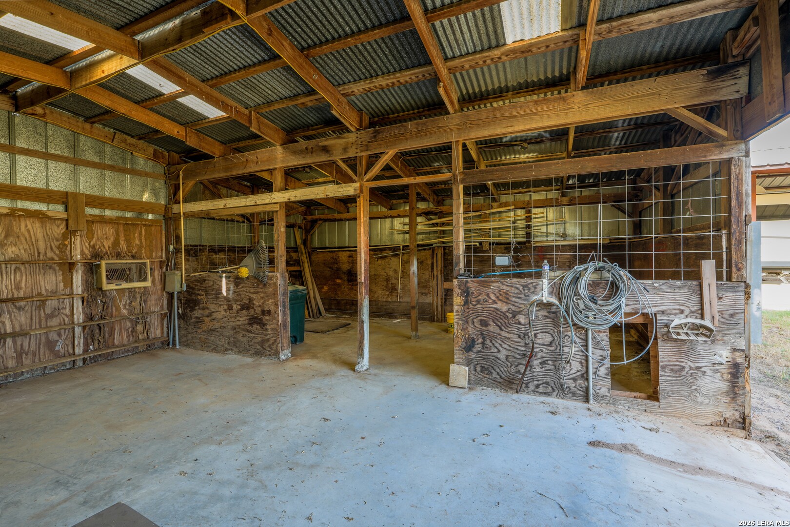 331 County Road 423 Stockdale TX 78160