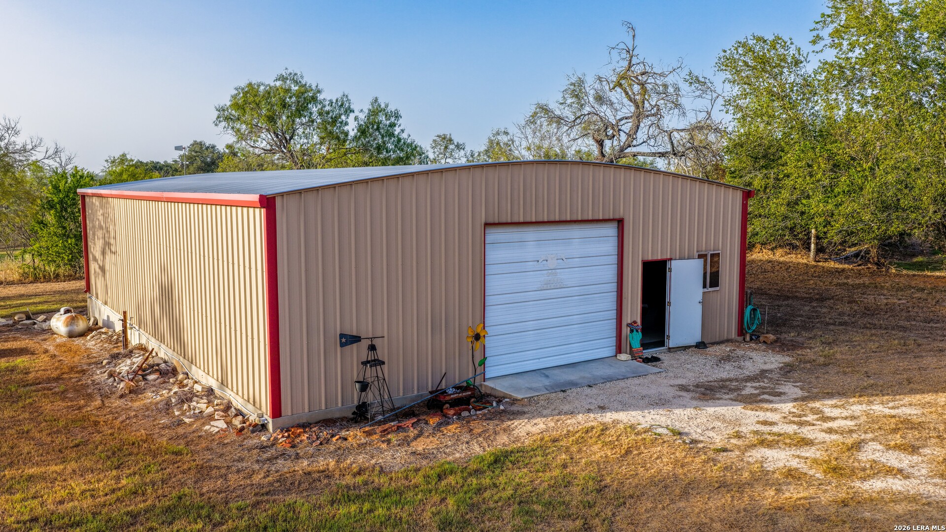 331 County Road 423 Stockdale TX 78160