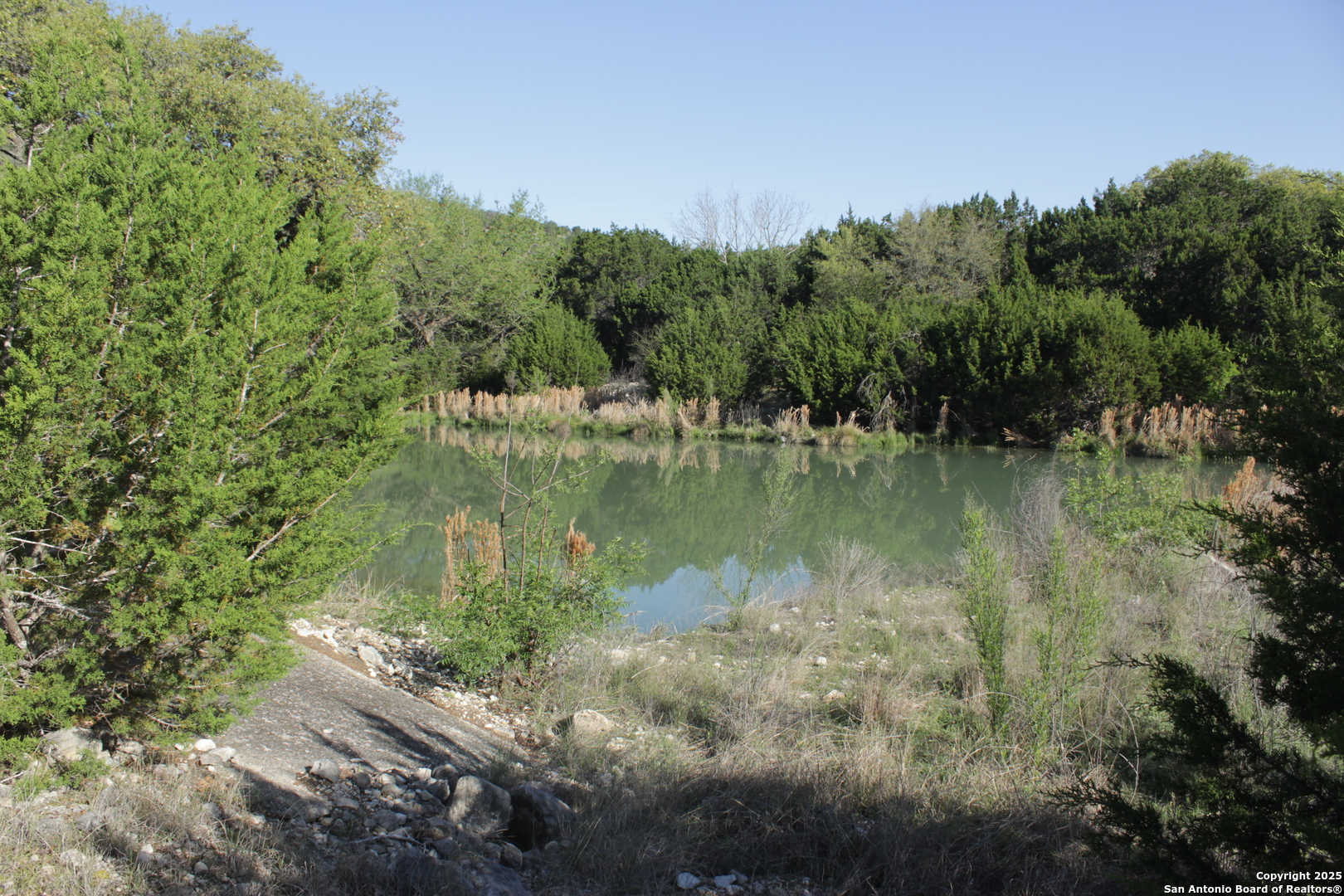 1976 W Cedar Creek Leakey TX 78873
