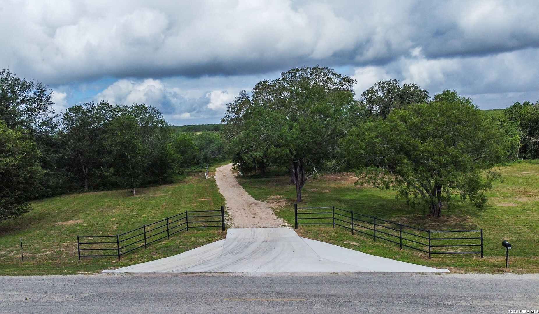 1393 Fox Trotter Seguin TX 78155