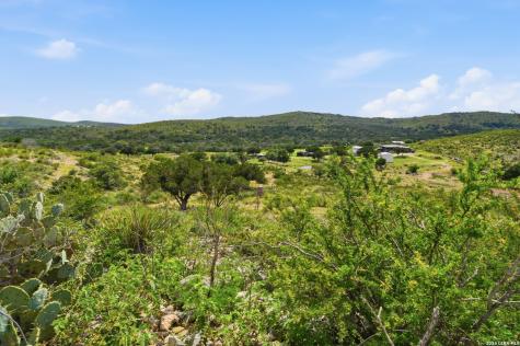 324 Private Road 3325 Sabinal TX 78881