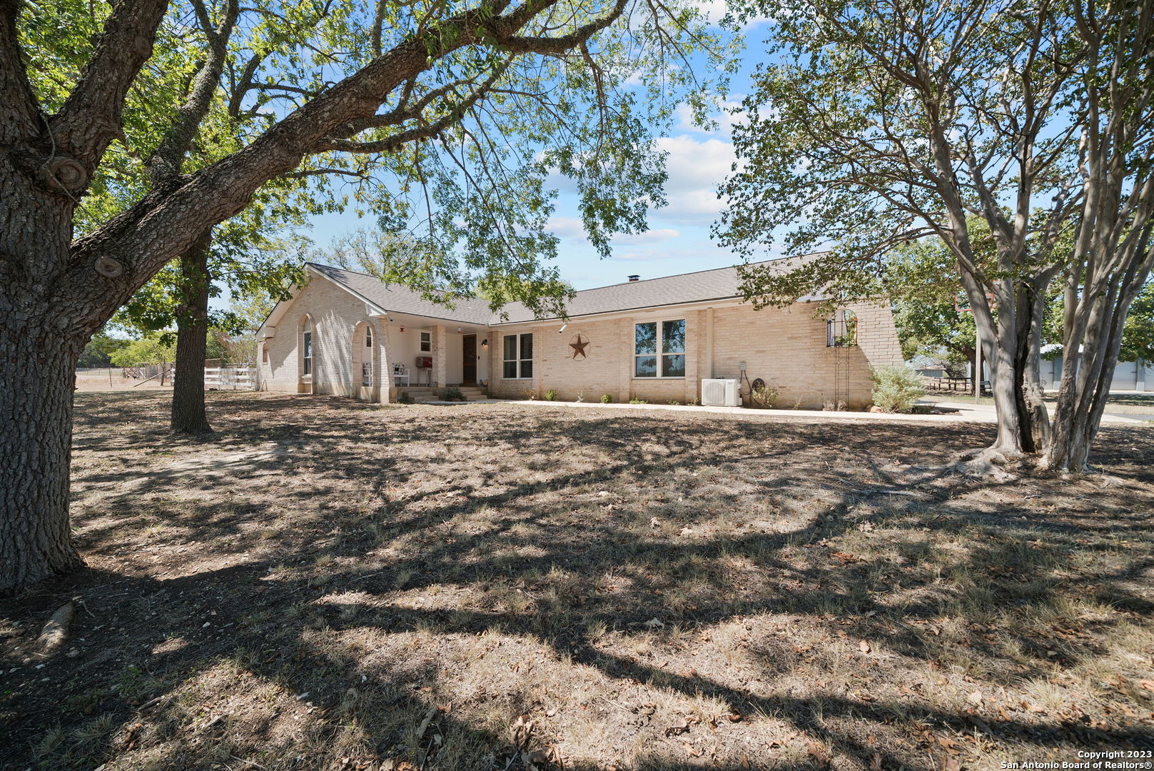 1051 Lacey Drive Bandera TX 78003