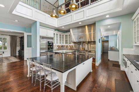 999 Schwarzlose Road New Braunfels TX 78130