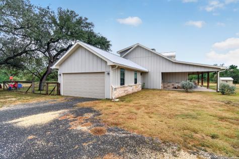 4682 County Road 416 Uvalde TX 78801