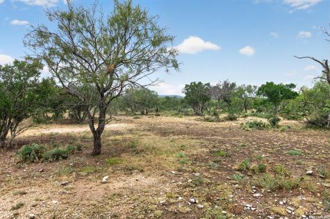 4682 County Road 416 Uvalde TX 78801