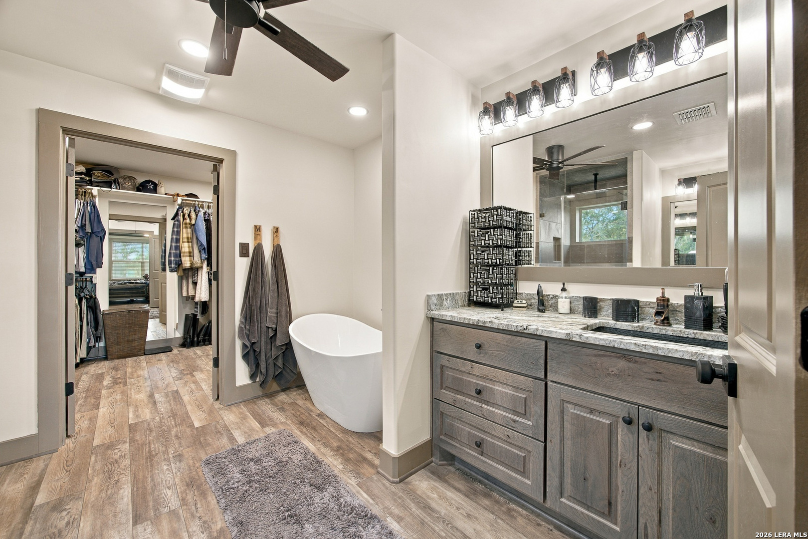 1202 Native Trail Way Harper TX 78631