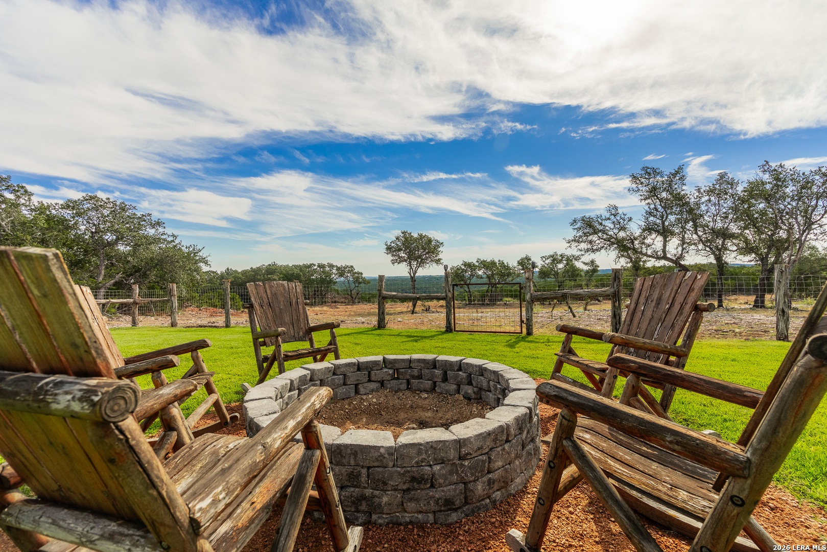 1202 Native Trail Way Harper TX 78631