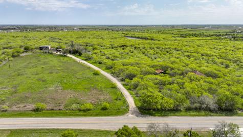 2675 Fm 465 Seguin TX 78155