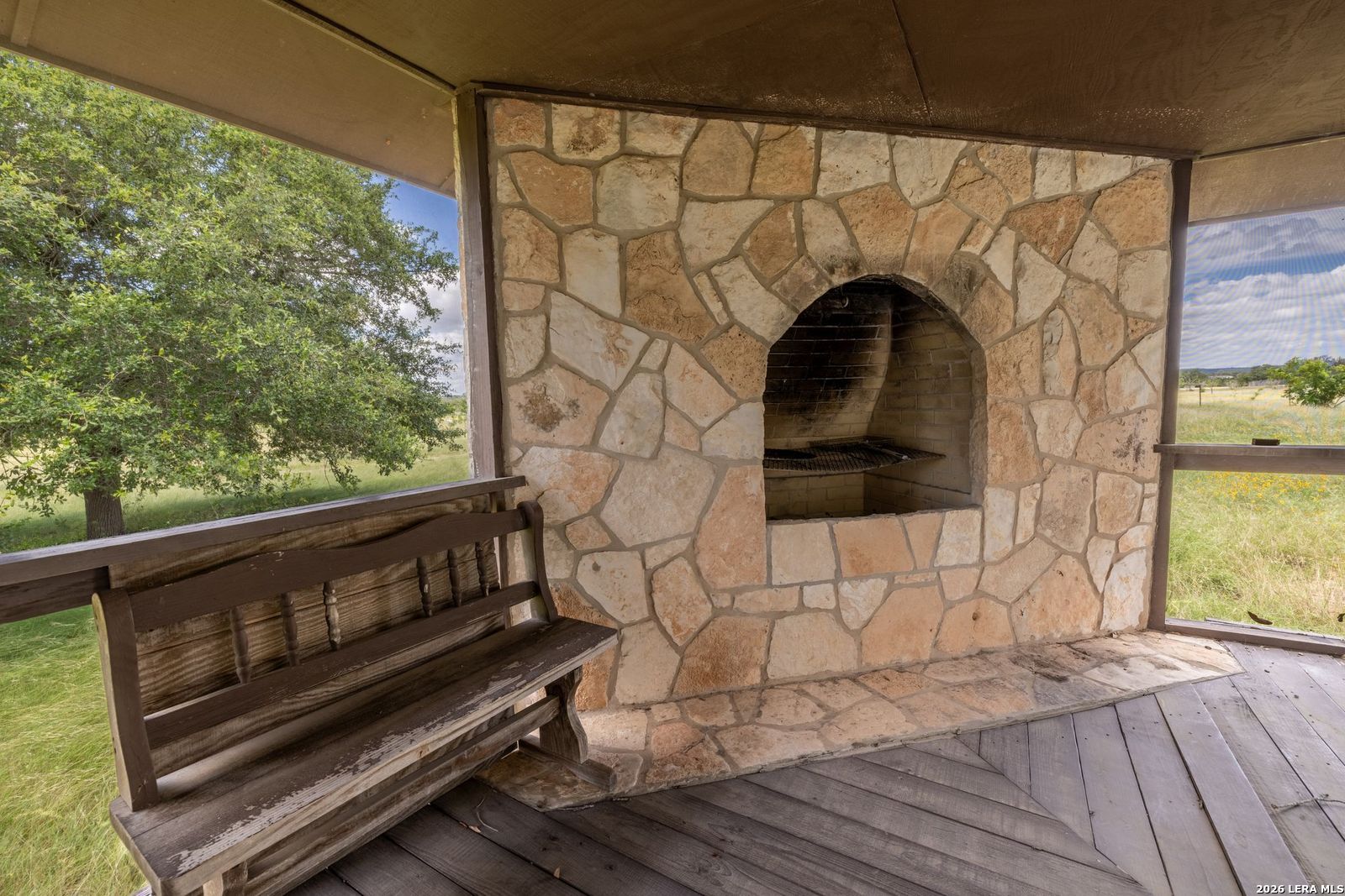 292 Old Loop 173 Bandera TX 78003