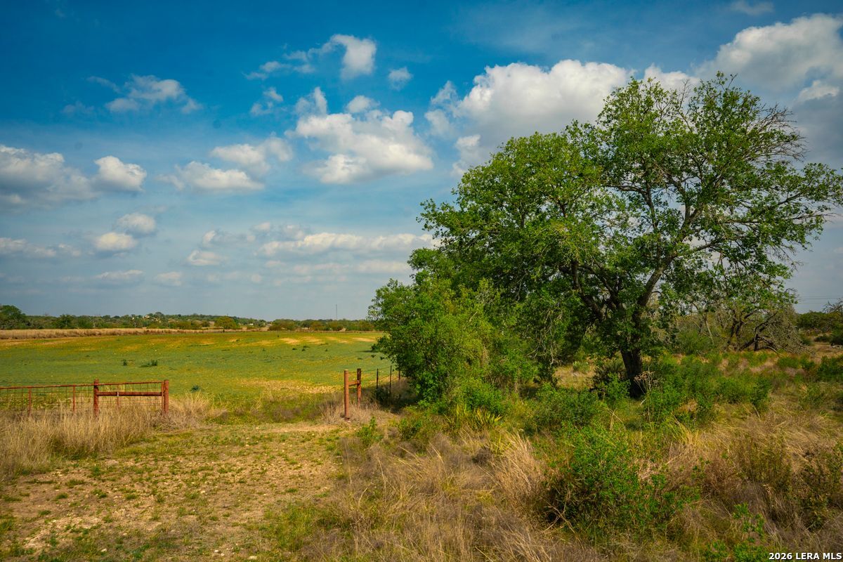 718 Ranch To Market 473 Comfort TX 78013