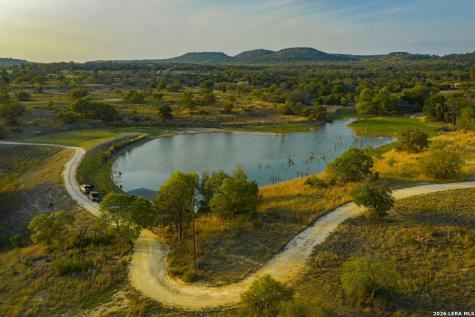 718 Ranch To Market 473 Comfort TX 78013