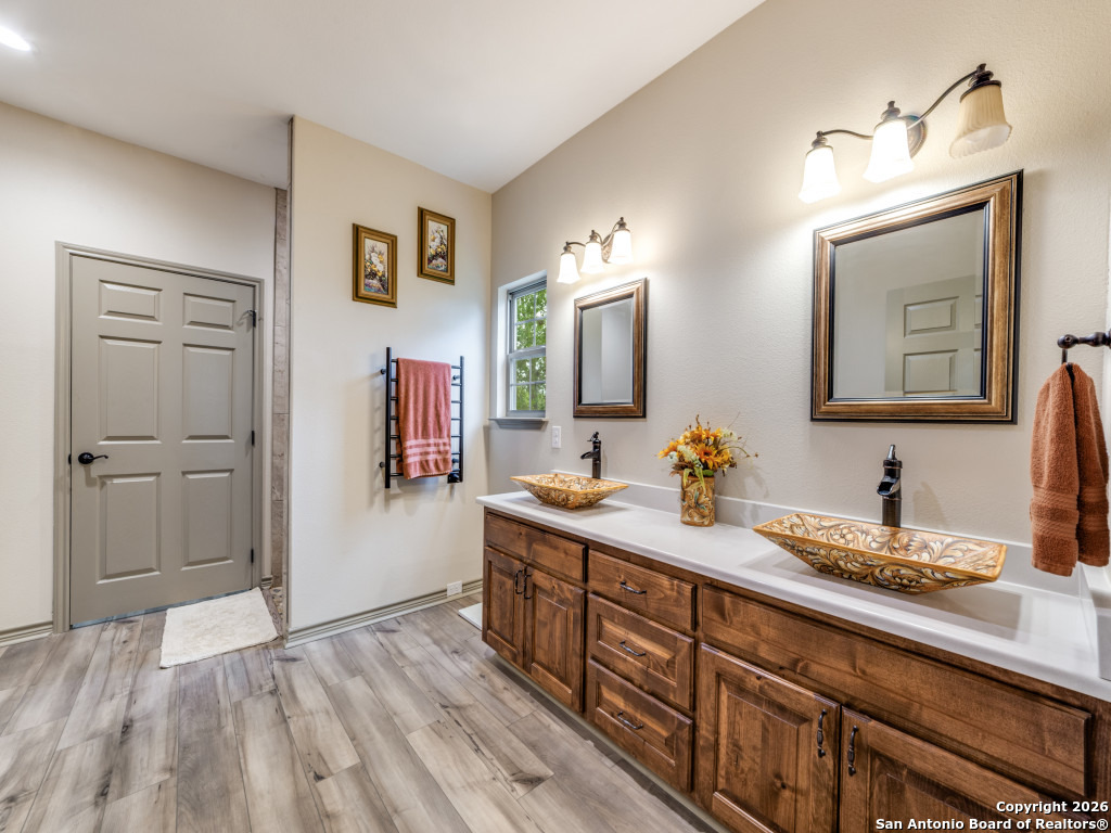 6472 Bluntzer Road Jourdanton TX 78026