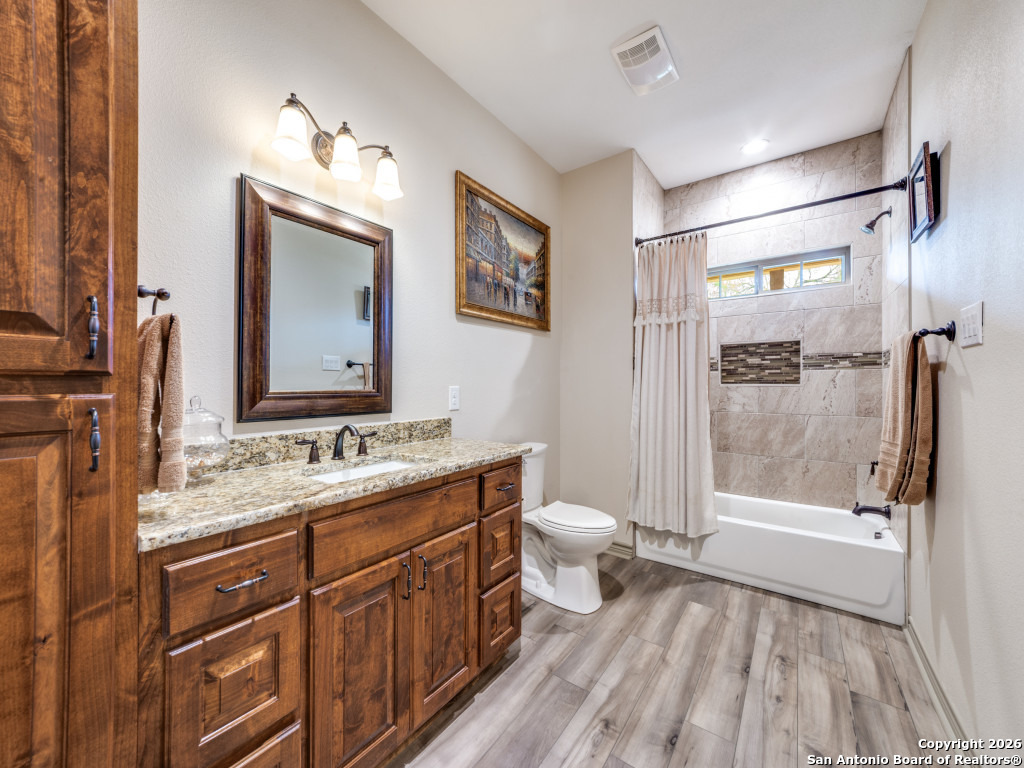 6472 Bluntzer Road Jourdanton TX 78026