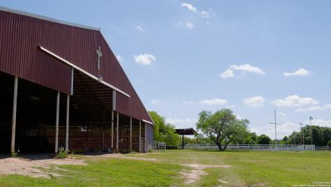 2595 Lower Mission Valley Victoria TX 77905