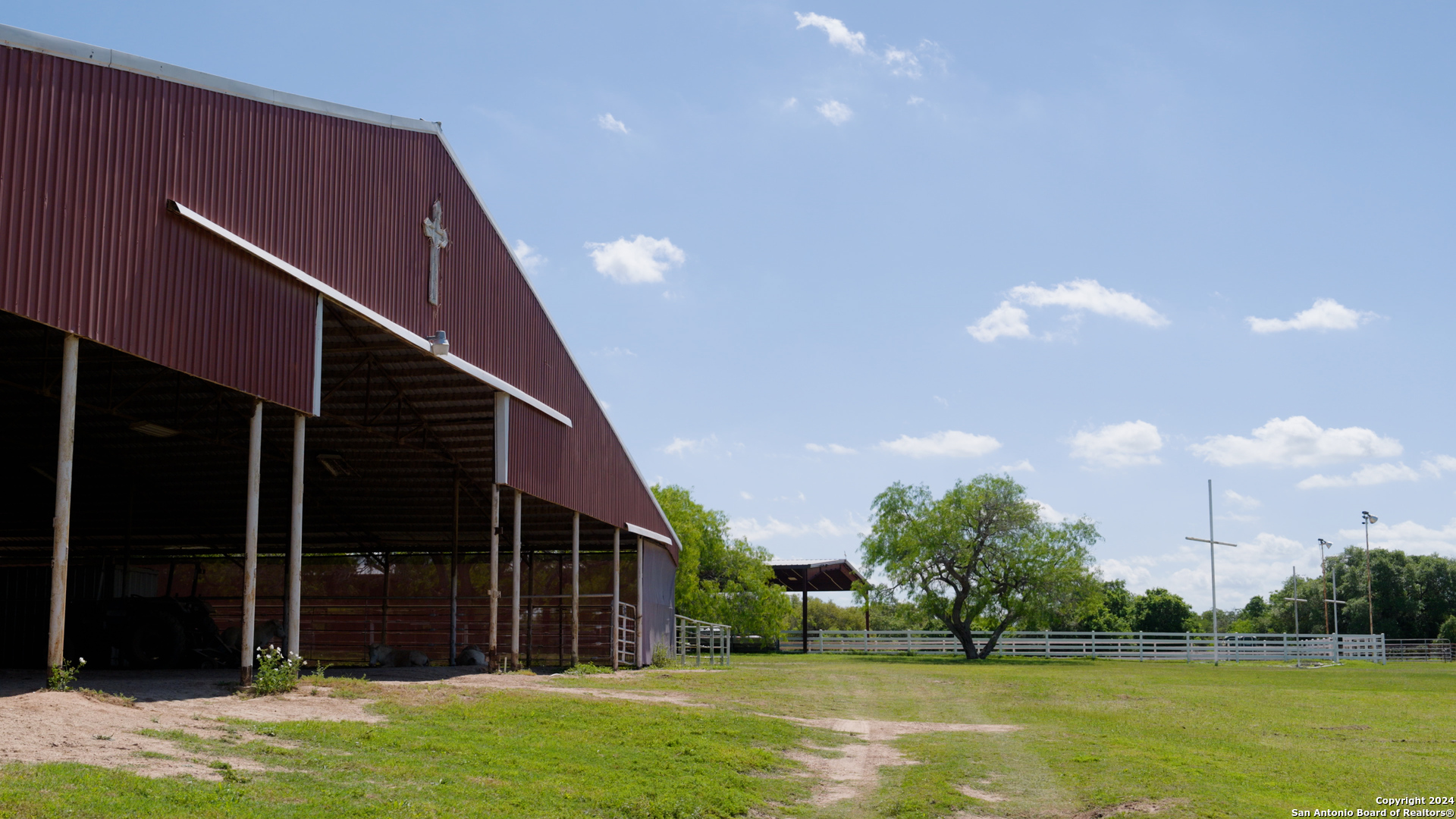2595 Lower Mission Valley Victoria TX 77905