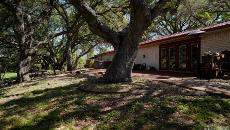 2595 Lower Mission Valley Victoria TX 77905