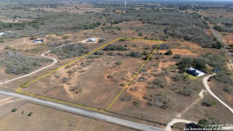190 County Road 467 Stockdale TX 78160