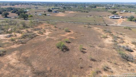 190 County Road 467 Stockdale TX 78160