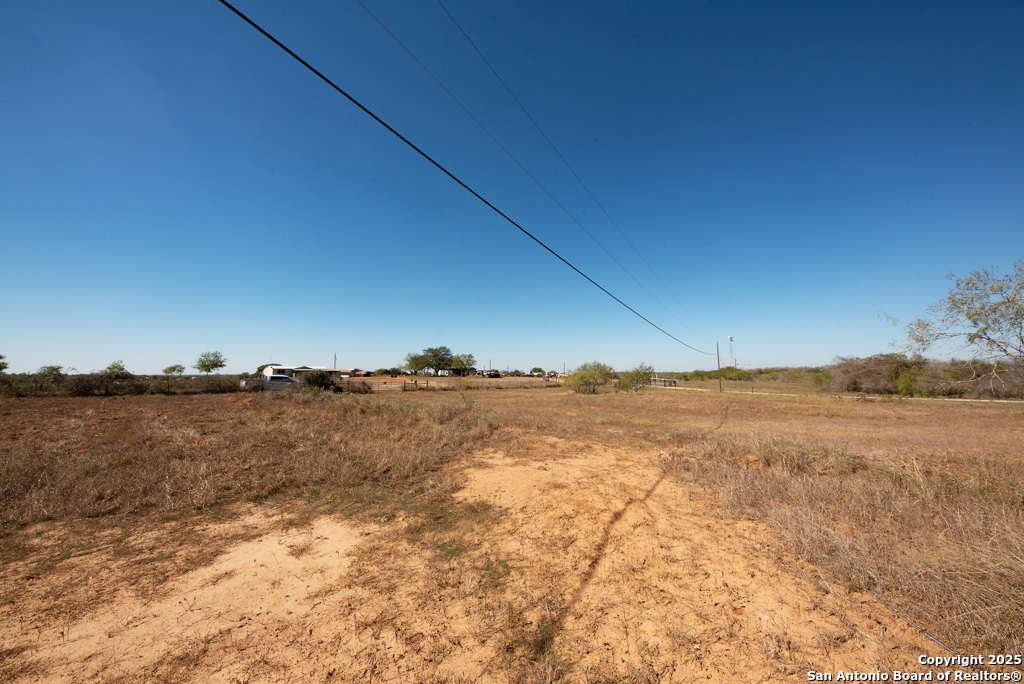 190 County Road 467 Stockdale TX 78160