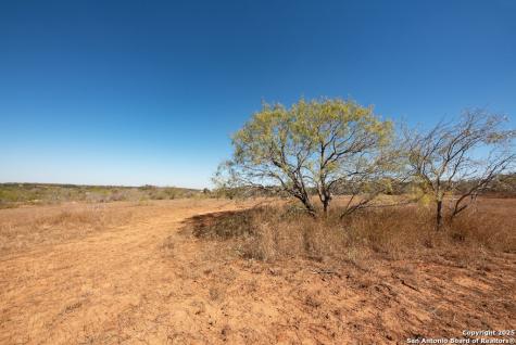 190 County Road 467 Stockdale TX 78160