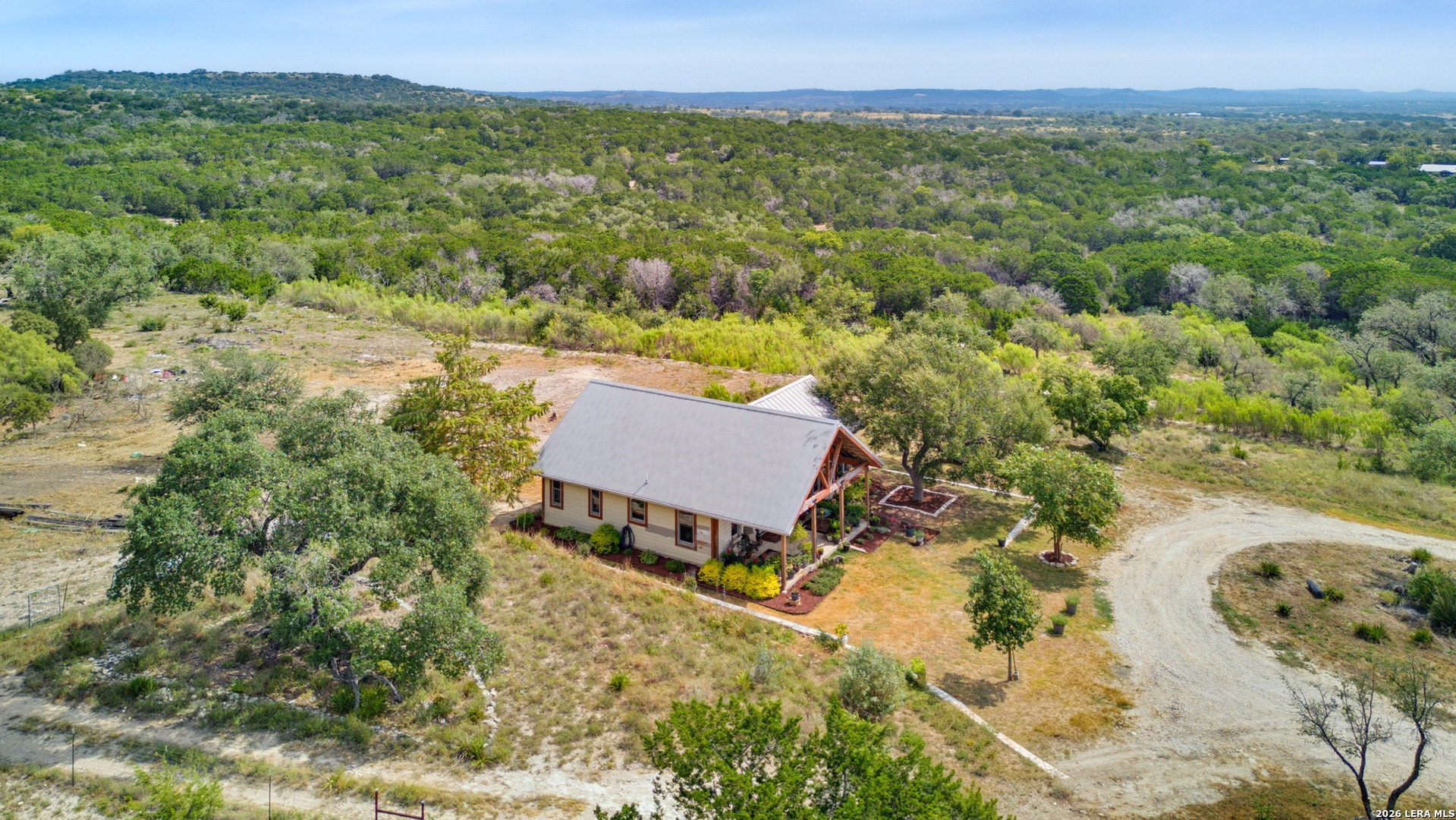 493 Lazy Valley Comfort TX 78013