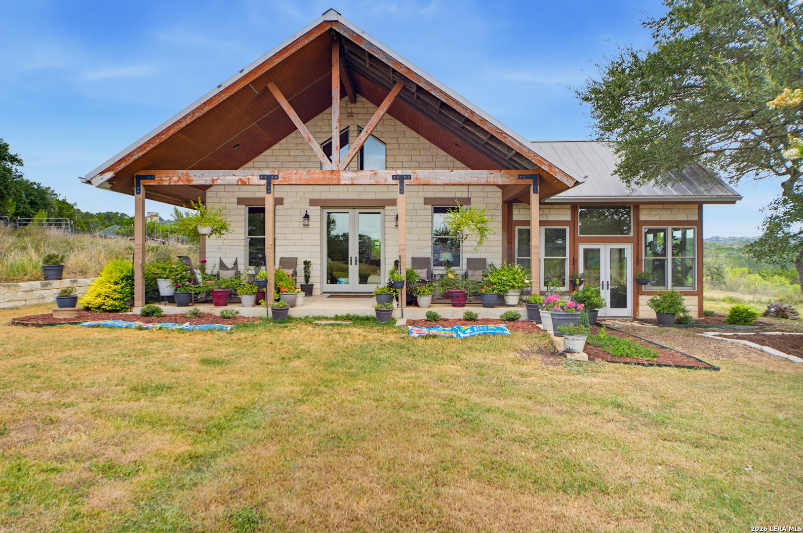 493 Lazy Valley Comfort TX 78013