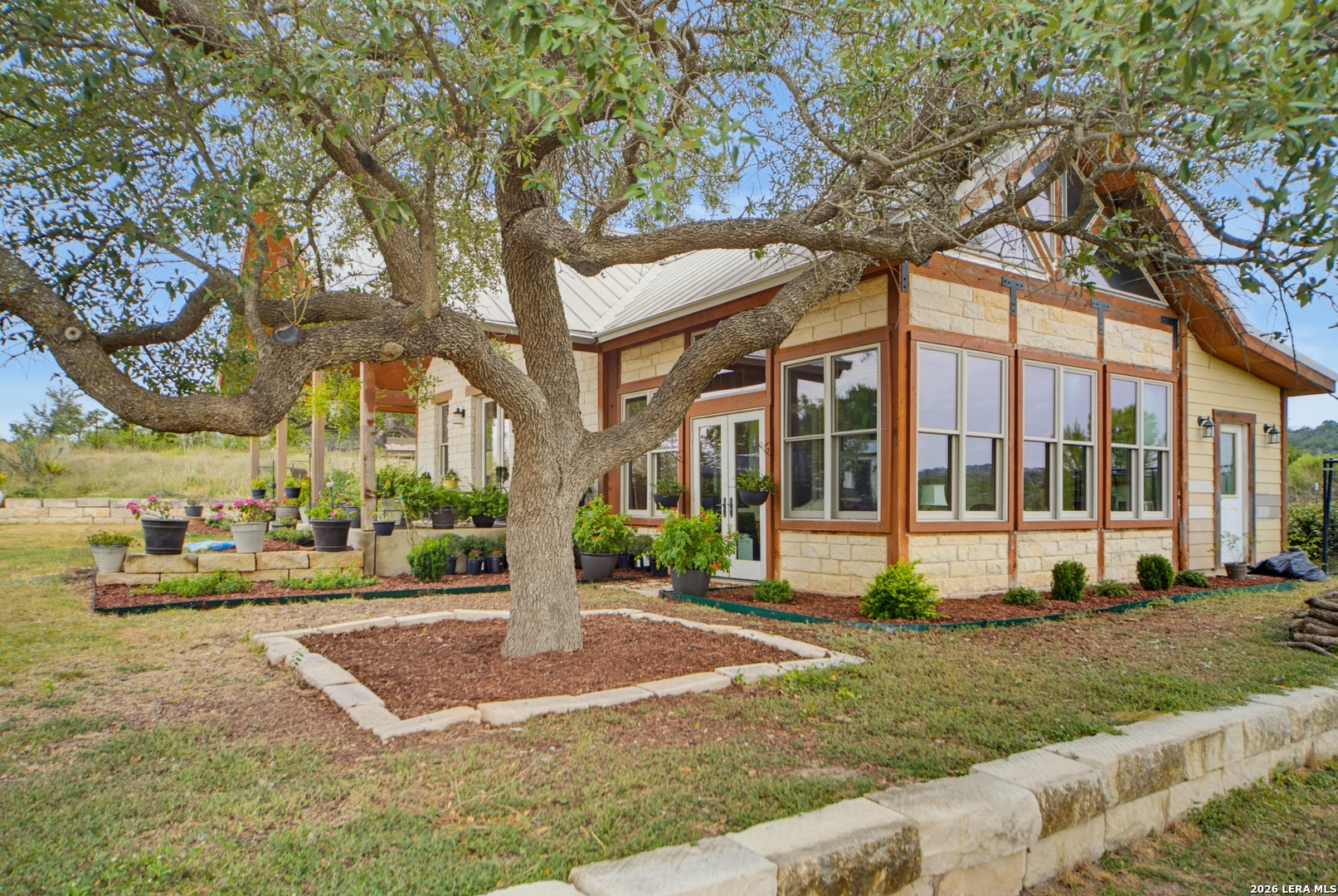 493 Lazy Valley Comfort TX 78013