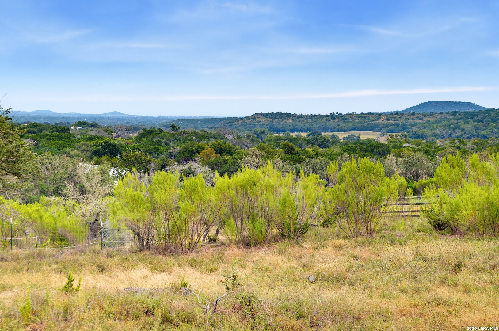 493 Lazy Valley Comfort TX 78013