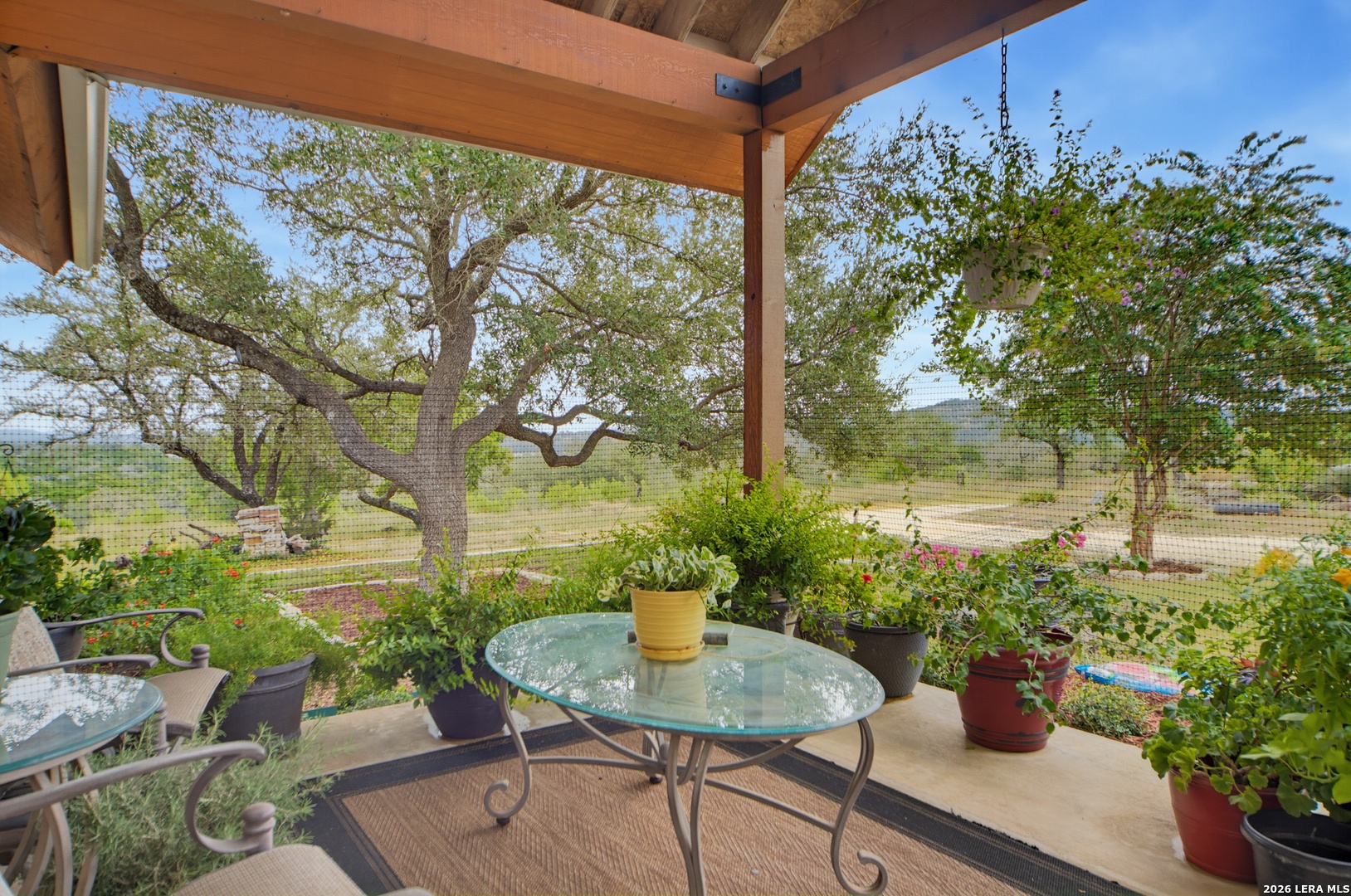 493 Lazy Valley Comfort TX 78013