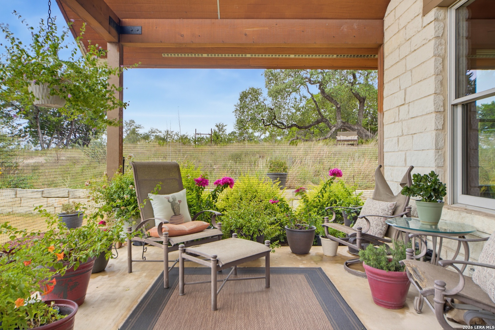 493 Lazy Valley Comfort TX 78013