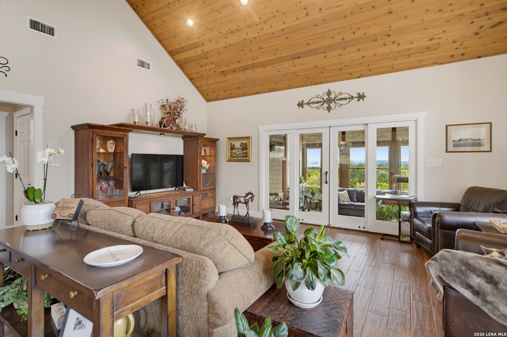 493 Lazy Valley Comfort TX 78013