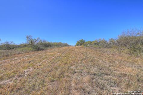 1011 Twin Creeks Seguin TX 78155