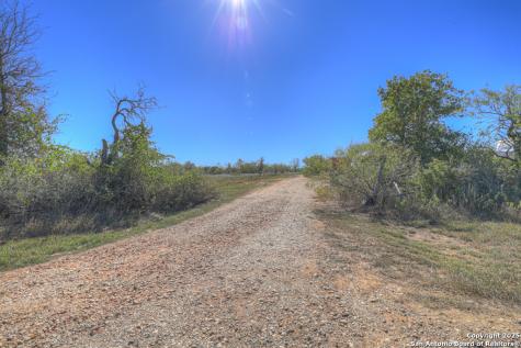 1011 Twin Creeks Seguin TX 78155
